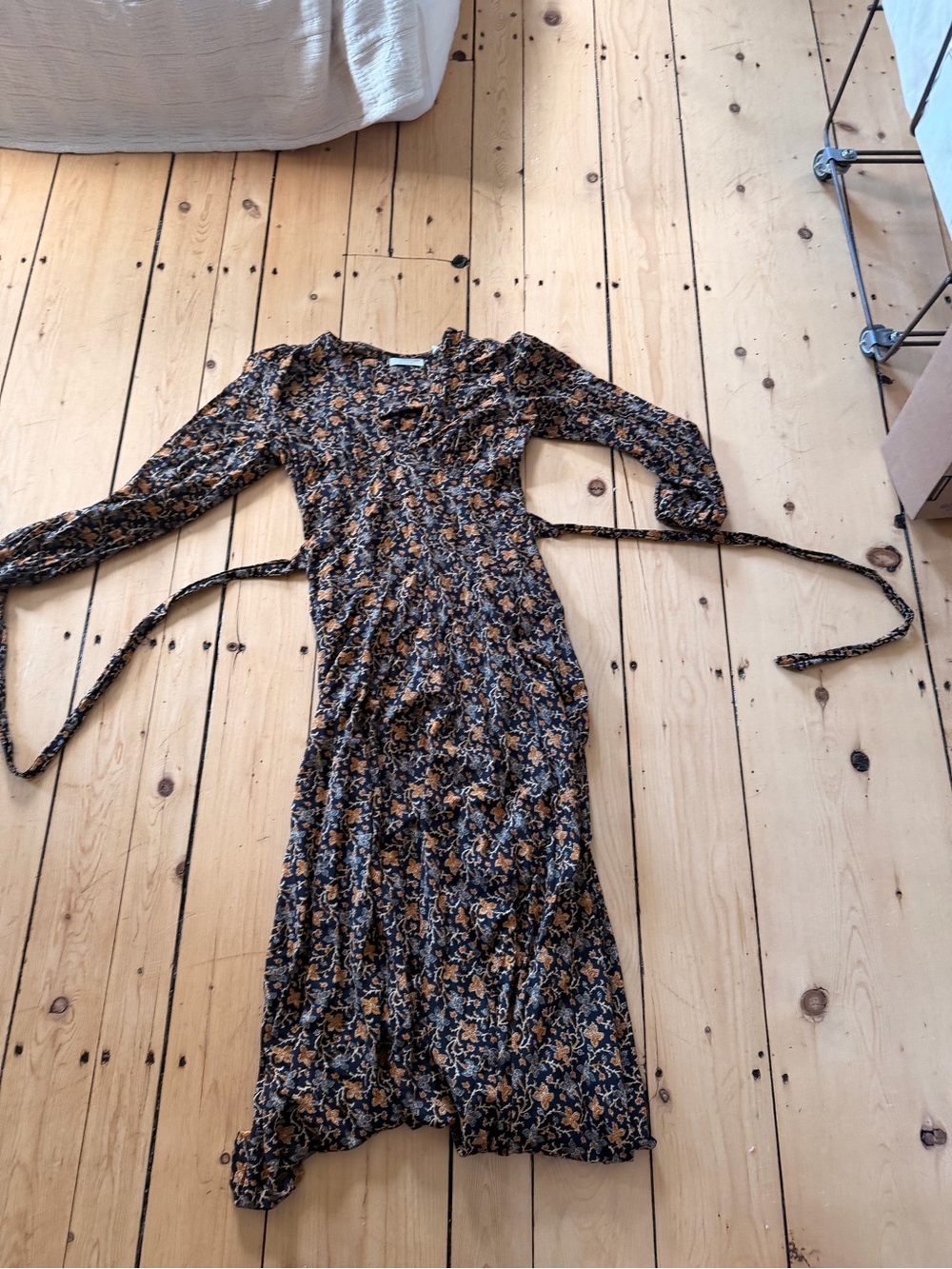 Doen Floral Long Sleeve Wrap Dress